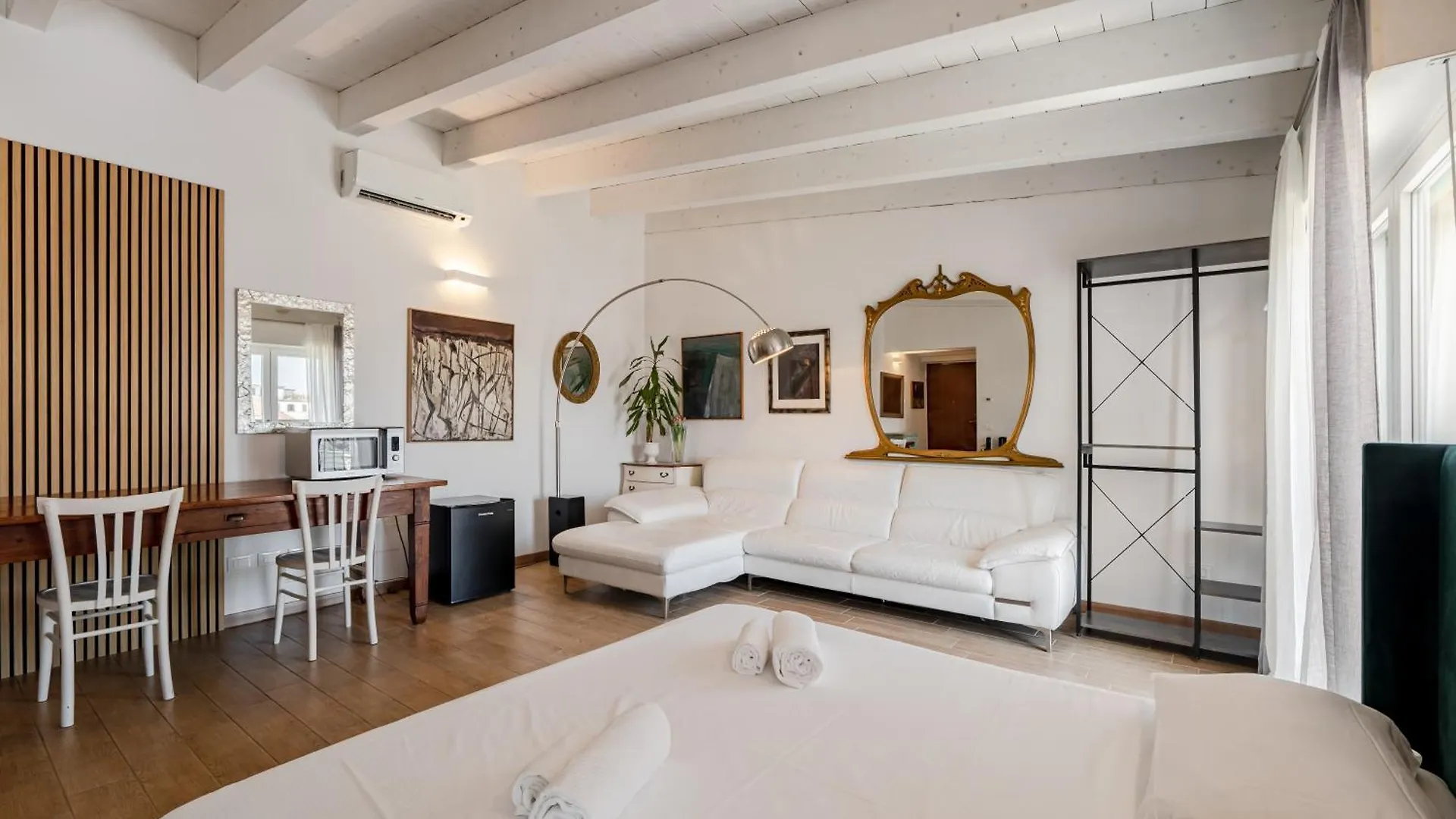 Porto Di Mare Bilo & Mono Apartments Milan